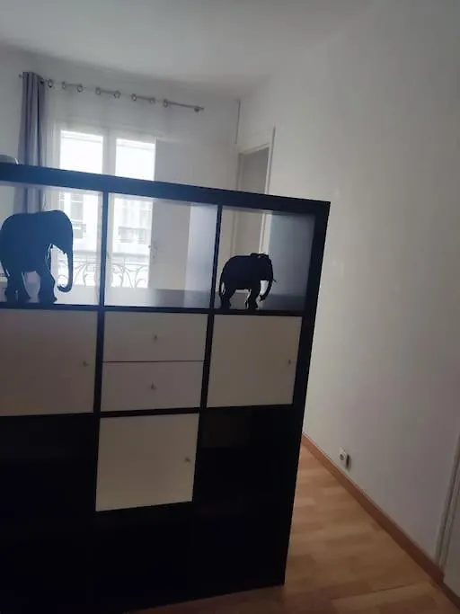 Apartment Facile D'Acces Et Entretenu Par Femme De Menage Paris