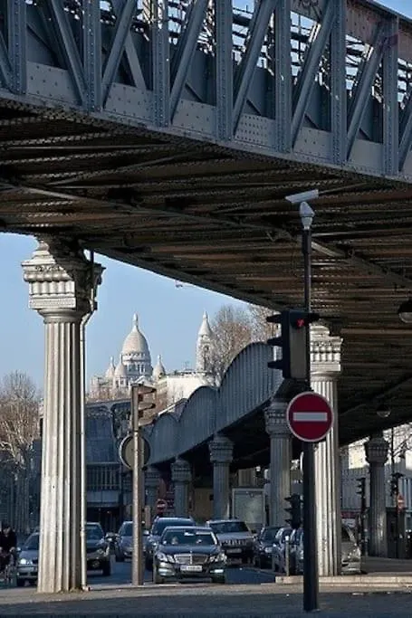 Facile D'Acces Et Entretenu Par Femme De Menage Paris 0*,